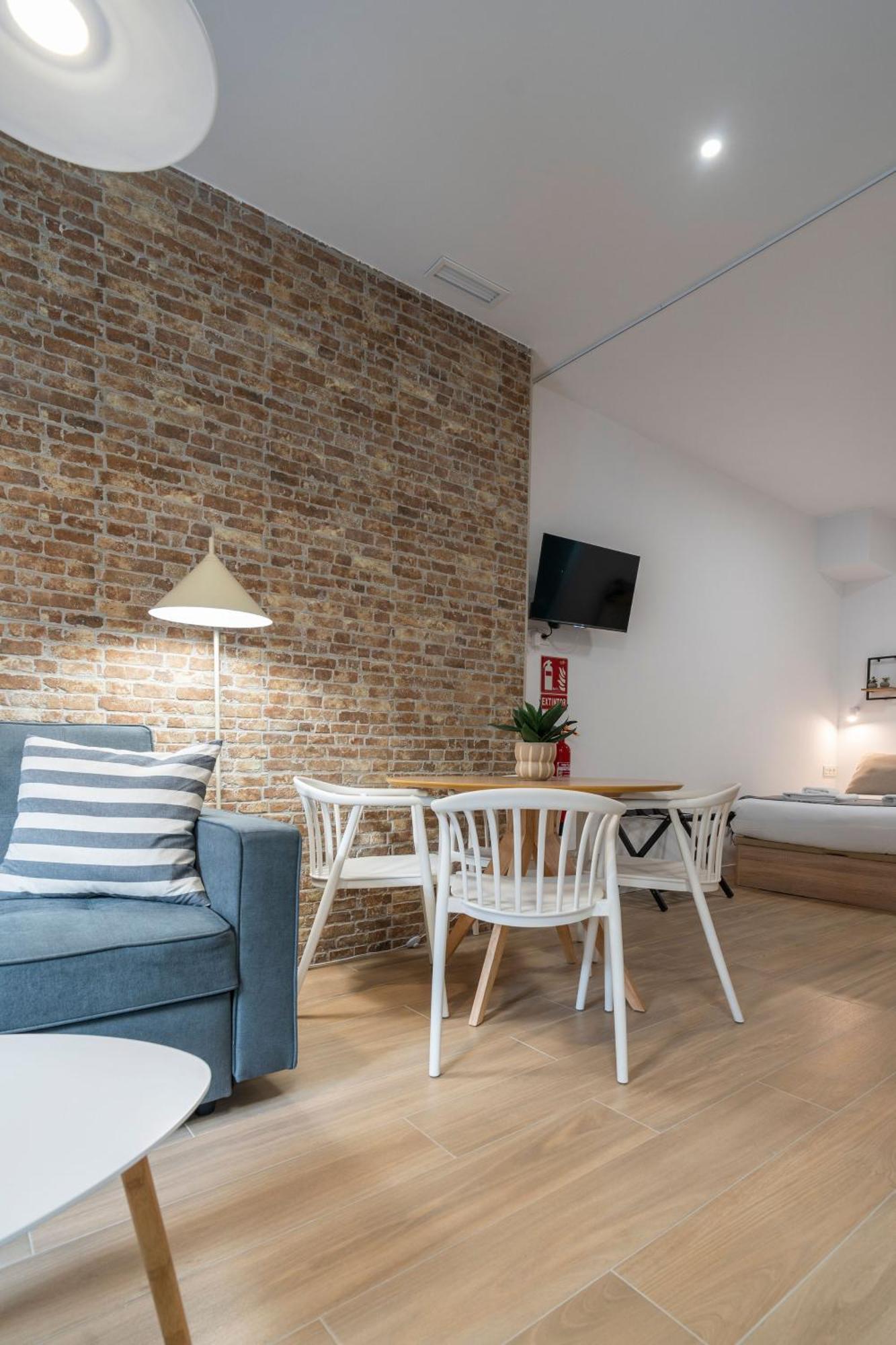 Vlc Host - Ausias March Apartment *