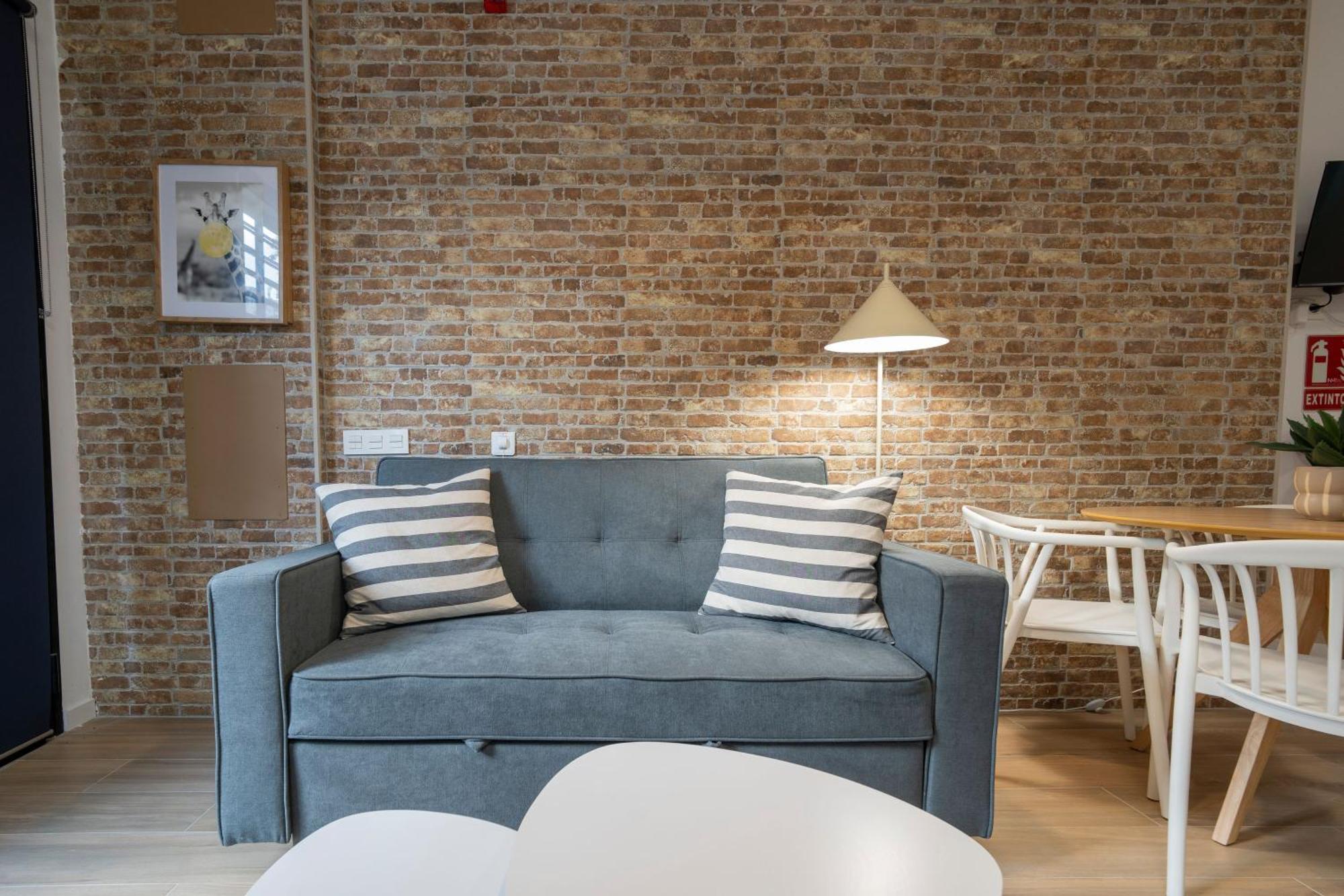 Vlc Host - Ausias March Apartment *